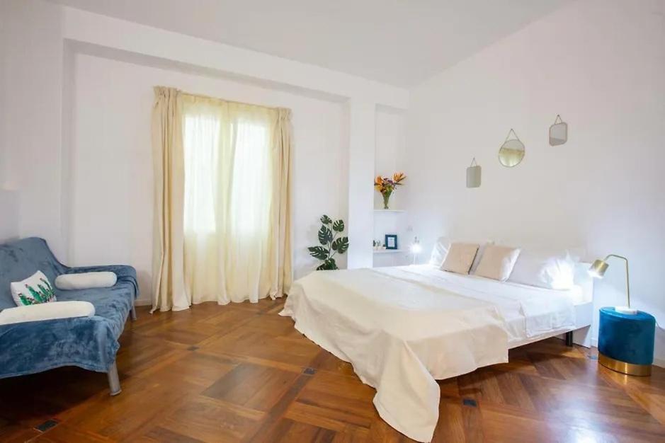 Piazza Martiri Flat Lägenhet Cagliari Exteriör bild