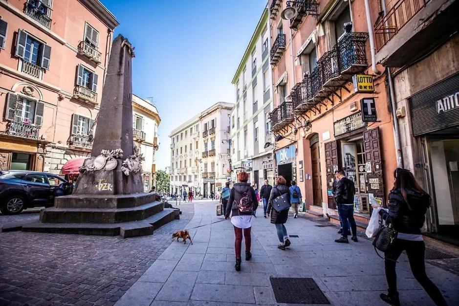 Piazza Martiri Flat Lägenhet Cagliari Exteriör bild